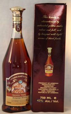 QUEEN TAMARA BRANDY ARMENIAN 5YR 750ML